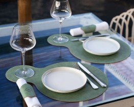 Restaurant inside showcase 3